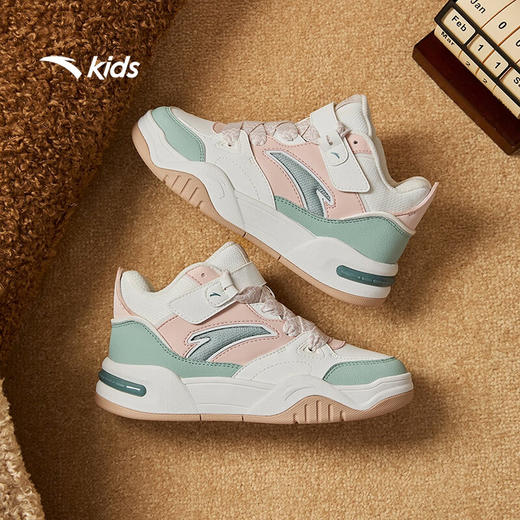 安踏儿童运动鞋女大童2024冬季魔术贴潮流高帮面包鞋板鞋A22448004 商品图1