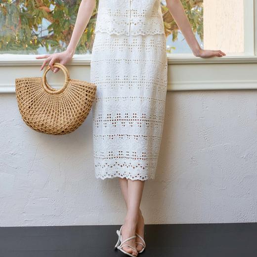 玳莎镂空绣花半身裙2025年夏季新款优雅气质百搭中长款松紧腰裙子  FB34306 商品图0