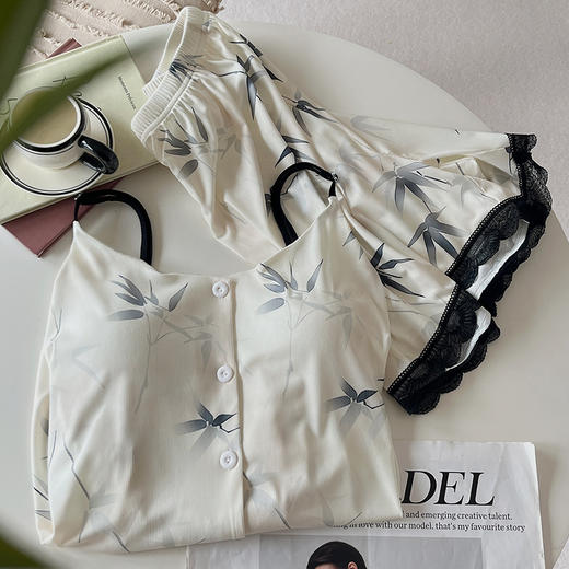 女士夏季性感带胸垫冰丝螺纹吊带睡衣套装 免穿内衣碎花背心短裤薄款家居服两件套 商品图3