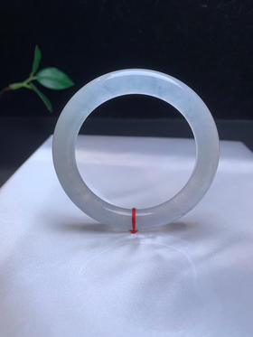 620149，50.2冰底白月光圆条，冰冰的，整圈干净清爽，秀气灵动