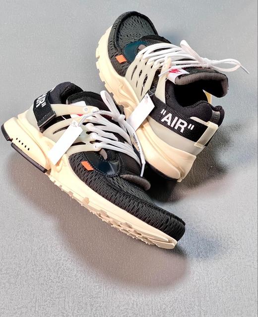 中性款联名跑鞋 商品图1