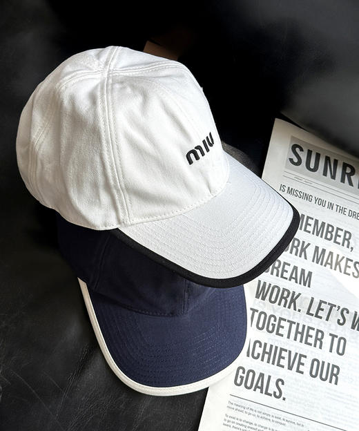 现货 THS-无  缪家 精致感棒球帽 拼色棒球帽 2色 CN204 商品图3