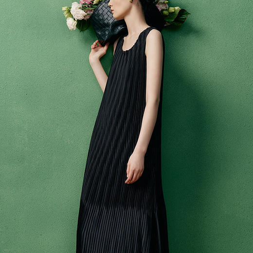 【林栖设计小店】立体褶皱连衣裙拼花边2025夏季新款花仙子上衣吊带裙女1952144 商品图1