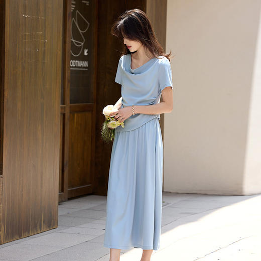 【专属特价】熙世界淡人穿搭气质荡领上衣a字半身裙两件套女夏季时尚减龄套装 商品图3