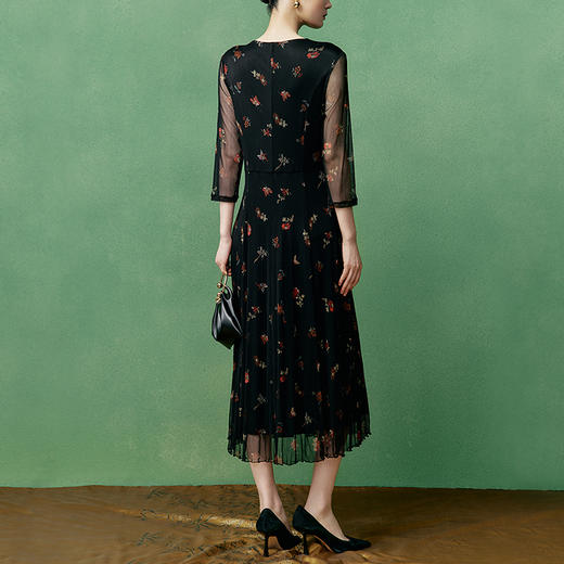 【林栖设计小店】真丝印花连衣裙2025早秋新款优雅宽松显瘦花仙子长裙女1953107 商品图2