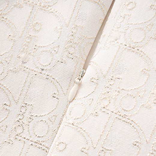 「高货wl」全新升级【铂金会员395/天猫529/差价134】(00441)洛诗琳2025新款优雅气质重工金线提花字母圆领通勤连衣裙 商品图2