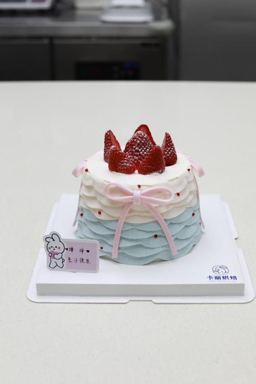INS草莓蛋糕 商品图0