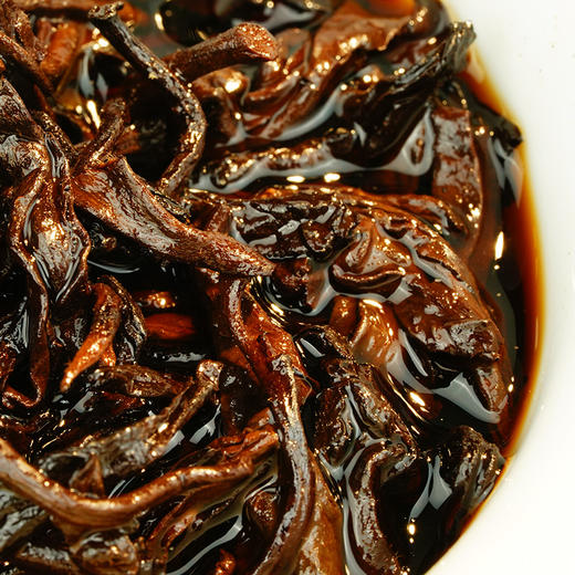 【凤麟冰岛熟茶】七陈冰岛熟茶 临沧冰岛五寨核心古树拼配，香扬、汤甜、味足，浓稠厚滑感直抵深喉 357g/饼 商品图5