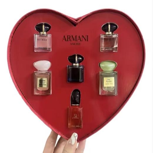 【年终限时大促】【保税仓直发·全球购】阿玛尼爱心礼盒香水小样6件套生日送礼旅游套装7.5ml*6 商品图1