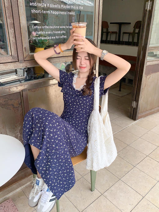 【169元任选2件】现货秒杀！卖完下架不再补 ！V领蕾丝碎花连衣裙 商品图7