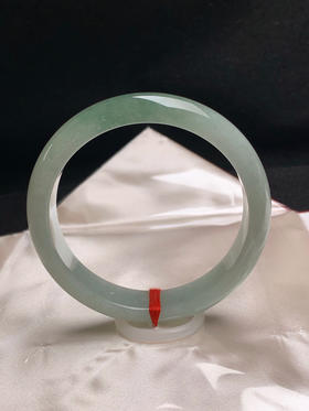 620166，62.3圈口，糯化飘油青正圈平安镯，半山水色