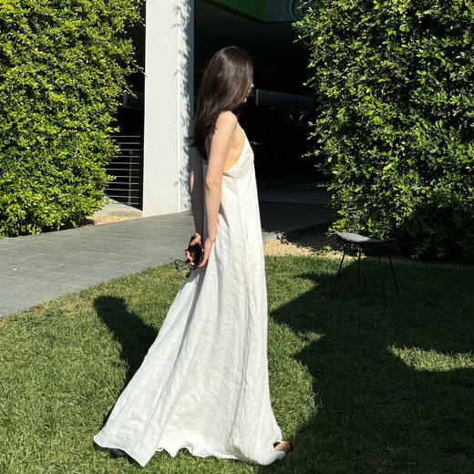 ROMI STUDIO“气质优雅”90%亚麻极简白轻薄吊带连衣裙 RWCSLD2690【发货时间：25-30天】 商品图2