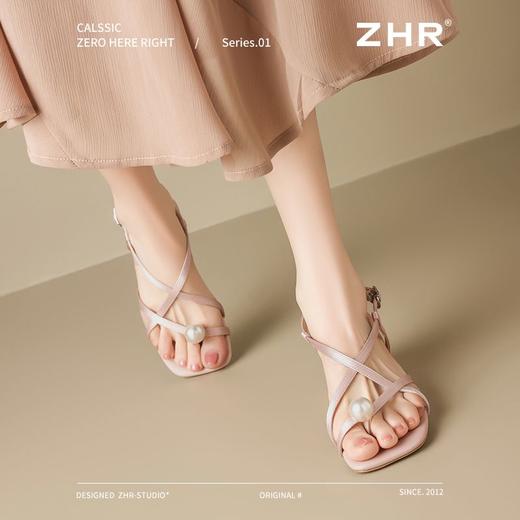 ZHR则则珍珠凉鞋2025夏季新款气质百搭粗跟交叉细带凉鞋通勤女鞋 商品图7