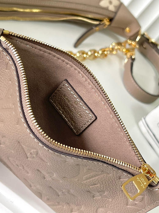 夏季特惠💰1150 原单LV M46738 尺寸：38×26×10cm LOOP HOBO 全皮月亮包 变码芯片 商品图8