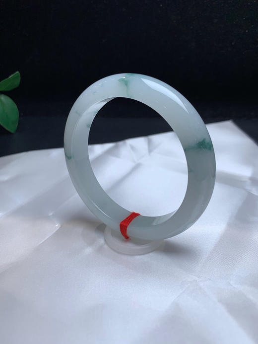 620161，56.7冰飘花手镯，清清爽爽，干净秀气，飘清新蓝花 商品图2