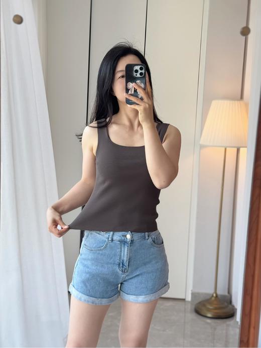 【秋天的百搭小背心】高端双曲面料 无袖背心  天鹅颈方领上衣  夏日清爽不粘腻  久穿不变形  可外穿可内搭背心通勤约会搭子 商品图8