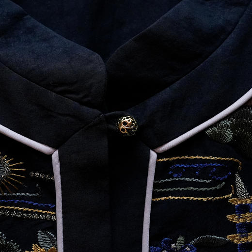 香云纱重工刺绣马甲 商品图2