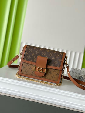 夏季特惠💰1000 原单LV 大号M45958 尺寸：25×17×10.5cm DAUPHINE 达芙妮斜挎包大号 变码芯片