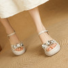 【预售5天】7.5cm高跟粗跟厚底凉拖鞋女夏季新款水钻花朵亮片露趾一字型凉鞋MLD&AM970 商品缩略图2