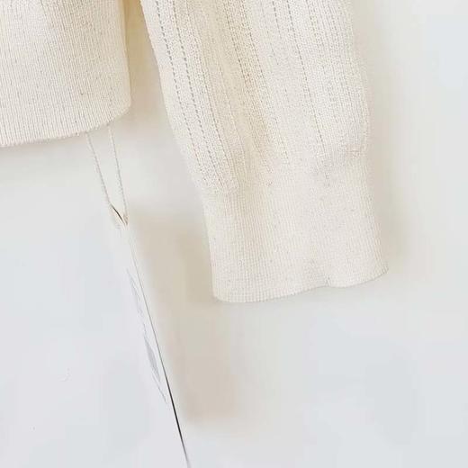 VIVIAN LIU薇薇安刘D2516309圆领金属一排扣长袖短款亮片开衫毛衣 商品图3