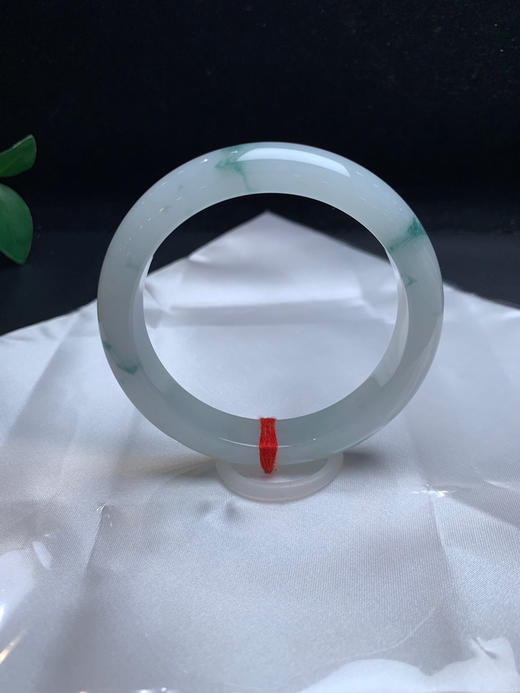 620161，56.7冰飘花手镯，清清爽爽，干净秀气，飘清新蓝花 商品图1