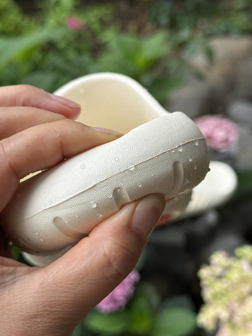 【线上99元，我们限时29.9福利抢】洗澡稳稳鞋！正品良尖防滑拖鞋！一体成型EVA材质，轻便好穿不臭脚！鞋底TPR贴片，防滑耐磨，浴室里也不怕打滑！很重要！！必看！！建议卡码拍大脚面高脚胖拍大！ 商品图3