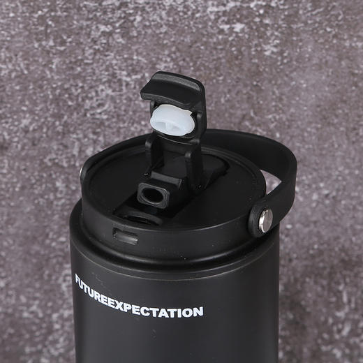 【750ML超大容量🔥手提冰霸杯】高颜值保温神器，随时随地畅饮不停❄🚗男女通用，车载必备！手提冰霸杯 不锈钢保温杯  商品图3