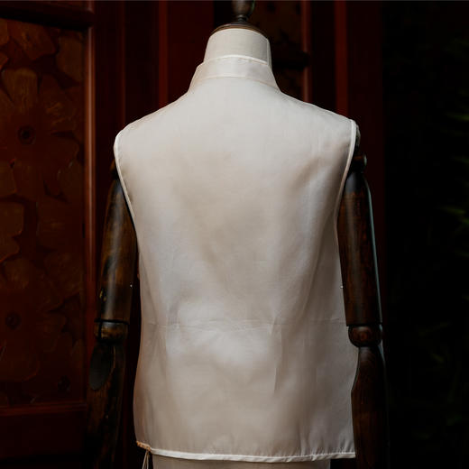 欧根纱刺绣白色马甲 商品图1