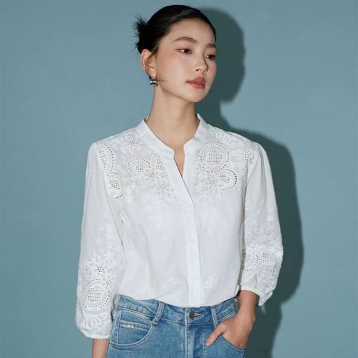 ORIGNAL&CO纯棉缕空刺绣V领衬衫【下单前100名，即送白色吊带内搭】 商品图1