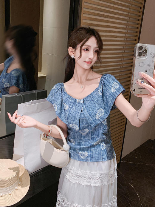 张心子【假日腰果花】方领气质刺绣遮肉上衣 U2505088 商品图8