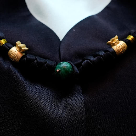 桑蚕丝山水刺绣马甲 商品图2