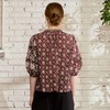 VIVIAN LIU V2523002春季女装立领泡泡袖袖口收紧印花民族风罩衫 商品缩略图1
