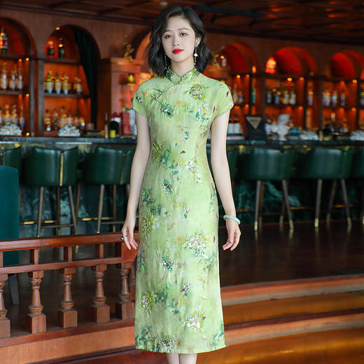 「自」全新升级【铂金会员330/天猫449/差价119】(11355)洛诗琳2025夏季新款亮片刺绣中国风改良优雅知性旗袍连衣裙 商品图0