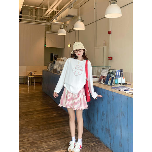 <曾小咸推荐>花朵长袖防晒T恤花边条纹短裙 商品图1