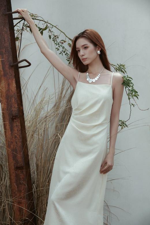 ELLA JADE 法式肌理纹高级感褶皱收腰连衣裙 20463 商品图2