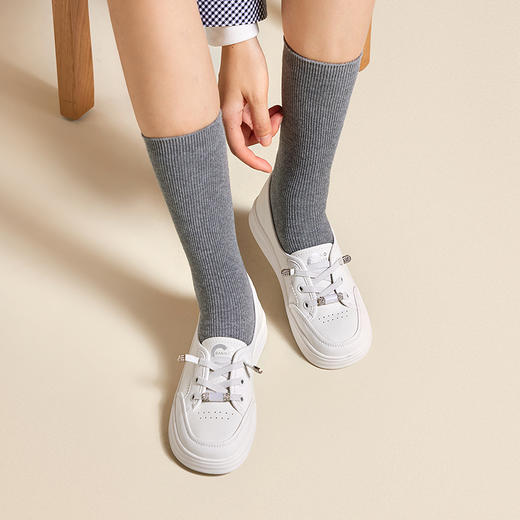 千百度厚底小白鞋女时尚休闲板鞋透气舒适耐磨运动鞋A25472081 商品图4