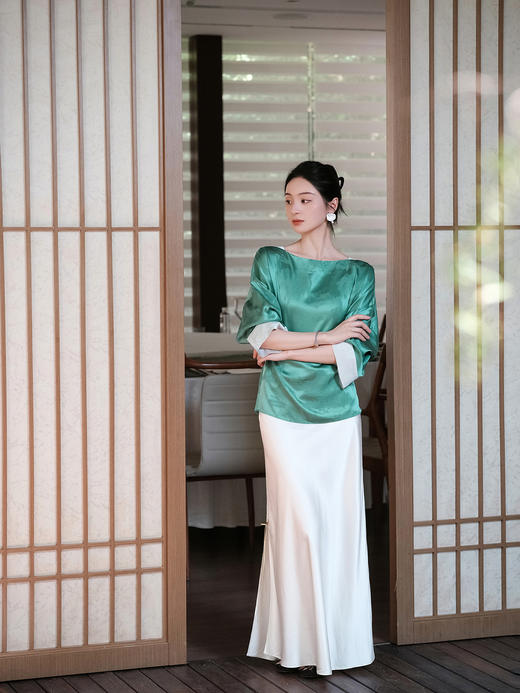 限量款 |STJINGx凯喜雅x故宫 |千里江山流光一字领插肩撞色上衣(不退不换) 商品图1