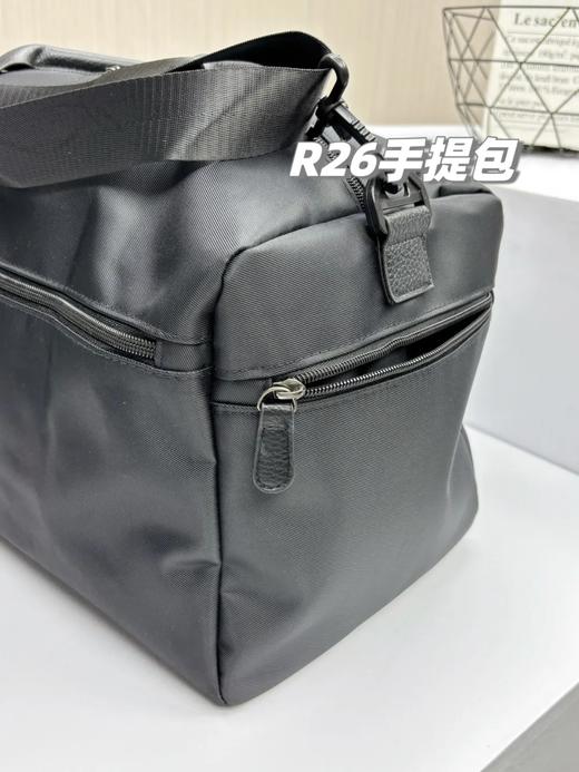 lulu 2025最新款大容量手提式运动旅行包，独立鞋仓+运动健身干湿分离单肩腋下旅行包！ 商品图7