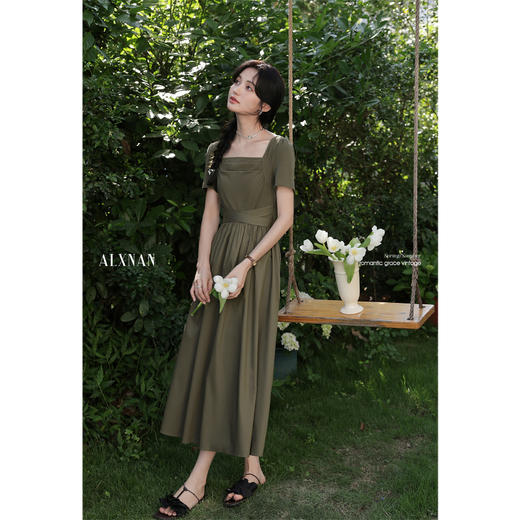 【6折秒杀】鹿向南「松风水月」法式绿色方领短袖连衣裙女夏季收腰显瘦长裙子L55963 商品图1