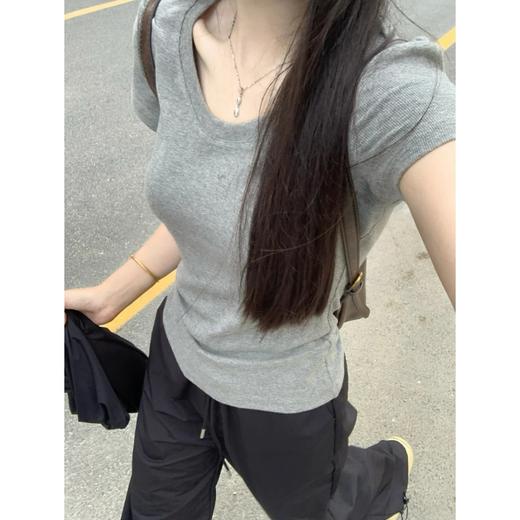 <曾小咸推荐> 6色正肩短袖 原价79/件  前2000单活动49/件 95/两件！【预售款，预计7-15天发货】 商品图12