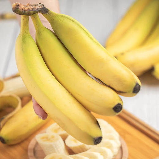 香蕉丨【29元/5斤】威廉斯香蕉丨皮薄肉厚，香甜软糯 商品图0