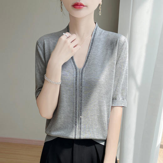 百媚生 莱赛尔针织衫短袖女V领镶钻五分袖T恤QT2-530 商品图3