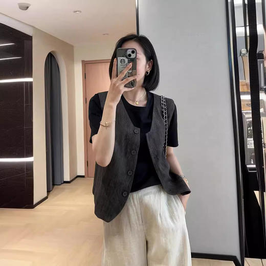 百媚生 高级老钱风马甲显瘦气质百搭短款V领亚麻背心CBW8194 商品图1