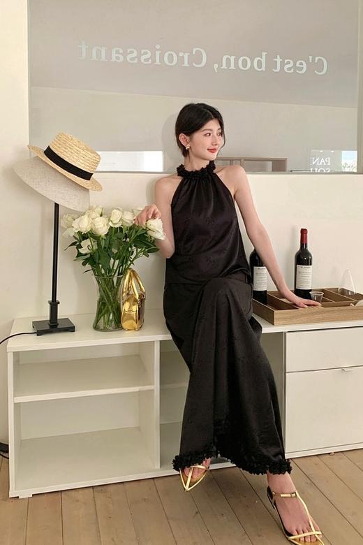 ELLA JADE 优雅立体花朵挂脖背心+高腰显瘦半身裙 20479 商品图4