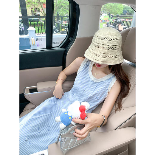 <曾小咸推荐>4.8现货秒杀！微信超特价！重工刺绣条纹木耳花边连衣裙 日常279.99 立减140 秒杀139.99！ 商品图1