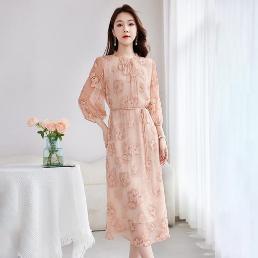 QS-82501569气质国风绣花顺纡真丝连衣裙优雅减龄修身早餐桑蚕丝连衣裙女1569 商品图1