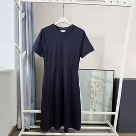 简约休闲！2025夏季新品合体版简约纯色显瘦圆领T恤针织连衣裙女款！