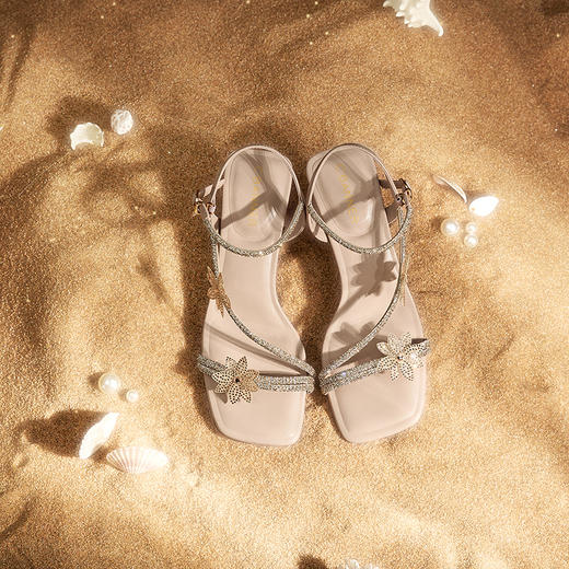 【静音系列】千百度细高跟时装凉鞋女闪钻一字带凉鞋A25386204 商品图1