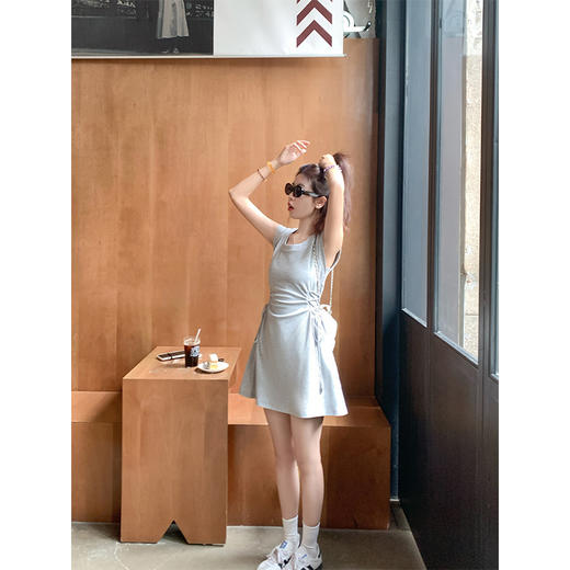 【169元任选2件】最后一波现货！2色侧边抽绳无袖连衣裙 商品图2