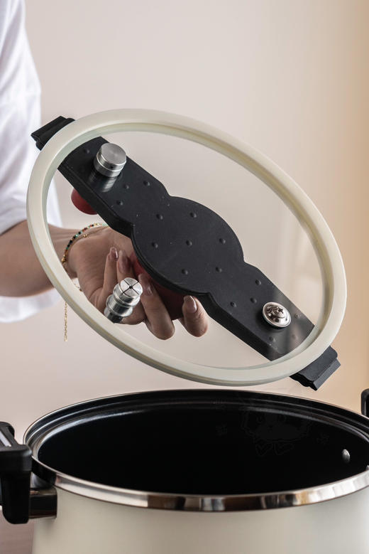 【意大利🇮🇹Venllory·陶瓷涂层不粘微压锅】🏆始于1836年Orvieto，知名厨具品牌，进口陶瓷涂层+精铁一体成型，耐用不沾，✅微压锁鲜技术，省时60%，营养全锁住！ 商品图1